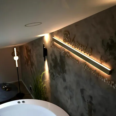 Bohemia Jacuzzi & Sauna